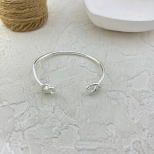 بنگل زنانه مینیمال مدل گره کد B5331