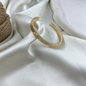 بنگل زنانه مدل کارتیه کد B5524