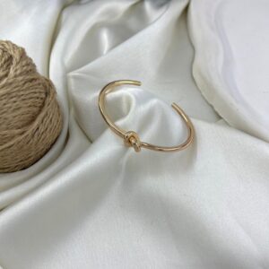 بنگل زنانه مدل گره کد B5525
