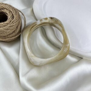 بنگل زنانه مدل رزین کد B5593